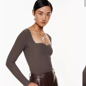 Ribbed sweetheart longsleeve Aritzia Babaton